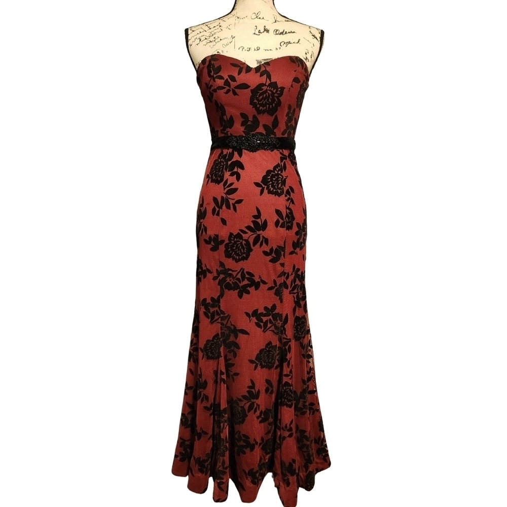 B. Darlin Strapless Burgundy Floral Dress - Picture 3 of 11